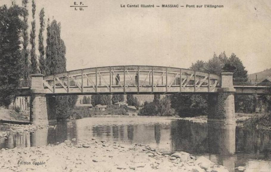 Massiac - Le pont sur l'Alagnon 3