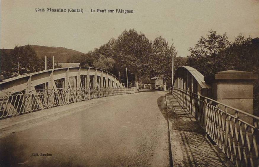 Massiac - Le pont sur l'Alagnon 1